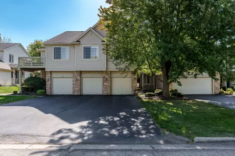 6337 Commonwealth Dr, Loves Park, IL 61111