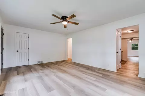 Living - 24654 W Eames St, Channahon, IL 60410 photo 3 of 4
