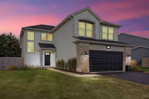 935 Pimpernel Crse, Naperville, IL 60540