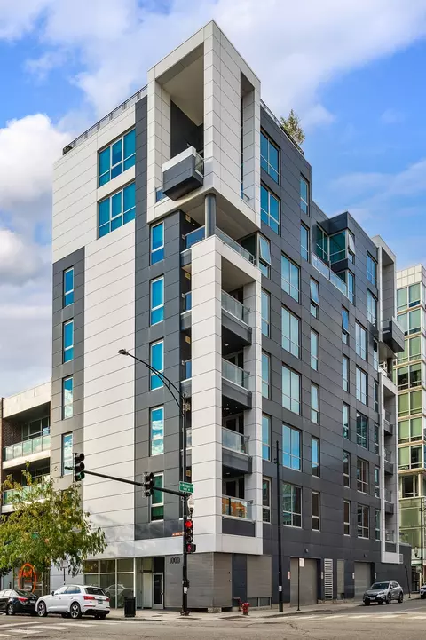 1000 W Monroe St #602, Chicago, IL 60607