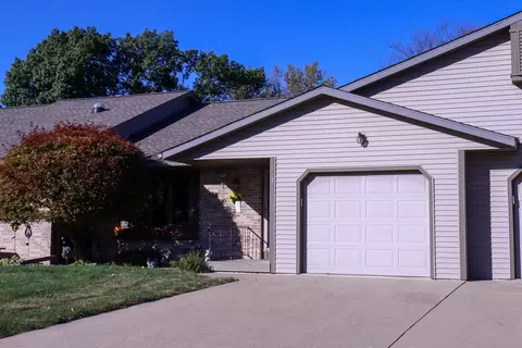 705 Valley View Dr #A-3, Fulton, IL 61252