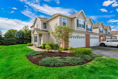 1121 Goldfinch Ave, Yorkville, IL 60560