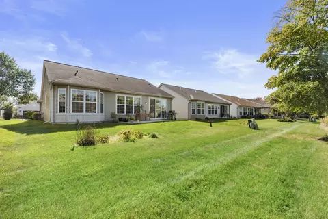 Exterior - 2498 Rolling Rdg, Elgin, IL 60124 photo 4 of 8