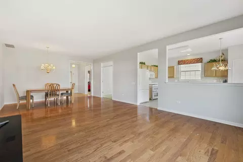 Living - 2498 Rolling Rdg, Elgin, IL 60124 photo 1 of 1
