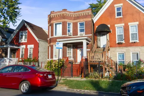 911 N Monticello Ave, Chicago, IL 60651