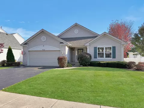 7012 Nathan Ln, Carpentersville, IL 60110