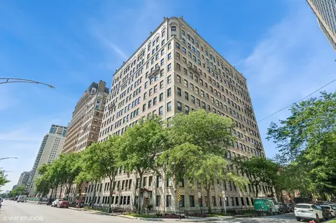 3530 N Lake Shore Dr #12A, Chicago, IL 60657