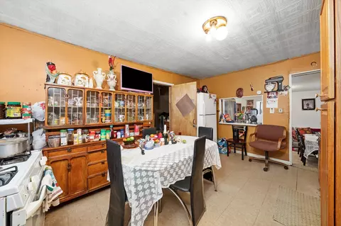 1902 S May St, Chicago, IL 60608 photo 4