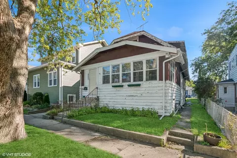 12759 Clinton St, Blue Island, IL 60406