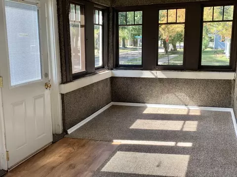 Exterior - 218 W Glover St, Ottawa, IL 61350 photo 3 of 5