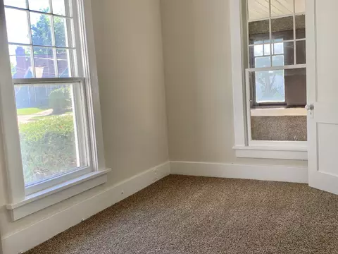 Bedroom - 218 W Glover St, Ottawa, IL 61350 photo 3 of 3