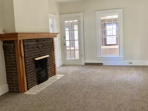 Living - 218 W Glover St, Ottawa, IL 61350 photo 3 of 5