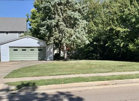 Exterior - 218 W Glover St, Ottawa, IL 61350 photo 2 of 5