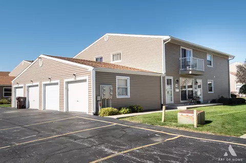 7950 163rd Ct #38, Tinley Park, IL 60477