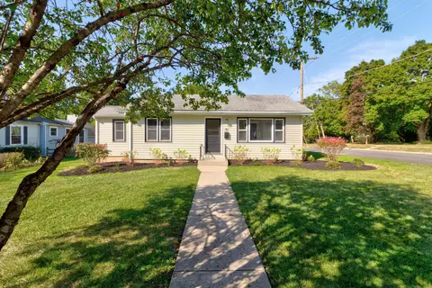 110 Orchard St, Round Lake, IL 60073