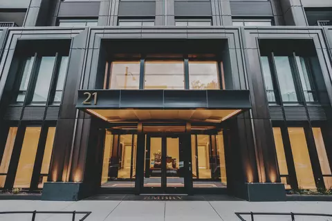 21 N May St #1402, Chicago, IL 60607