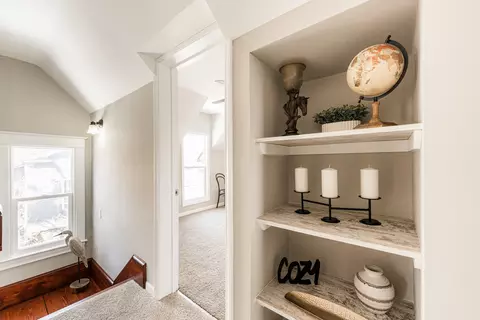 Entry Way - 71 S Jackson St, Elgin, IL 60123 photo 9 of 9