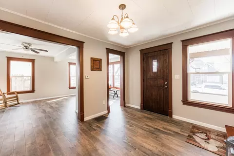 Entry Way - 71 S Jackson St, Elgin, IL 60123 photo 3 of 9