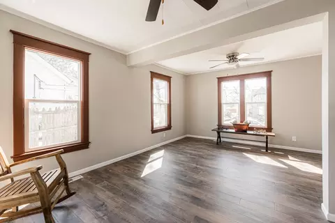 Living - 71 S Jackson St, Elgin, IL 60123 photo 4 of 4
