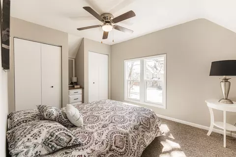 Bedroom - 71 S Jackson St, Elgin, IL 60123 photo 5 of 6