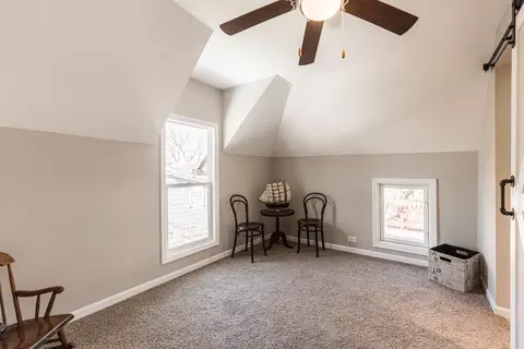 Bedroom - 71 S Jackson St, Elgin, IL 60123 photo 1 of 6