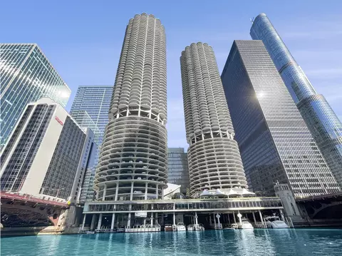 300 N State St #3904, Chicago, IL 60654