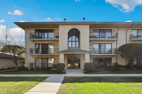 5812 W College Dr #1D, Alsip, IL 60803