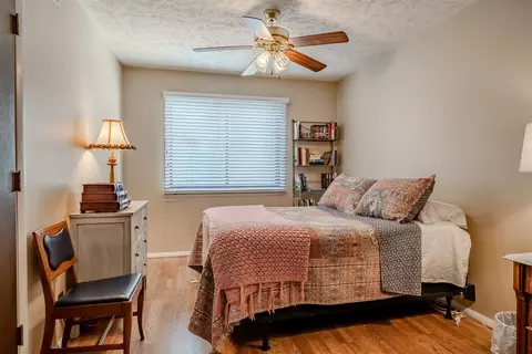 1108 E Jefferson St #11, Bloomington, IL 61701 photo 17