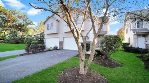 928 Case St, Naperville, IL 60563 photo 2