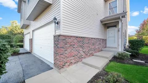 928 Case St, Naperville, IL 60563 photo 5