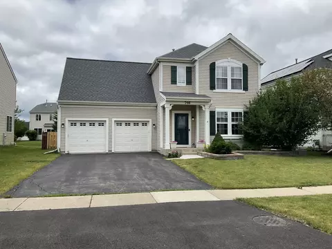 746 S Waterbury Dr, Round Lake, IL 60073