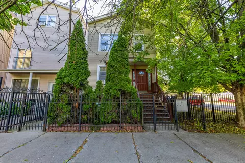1748 N Saint Louis Ave, Chicago, IL 60647