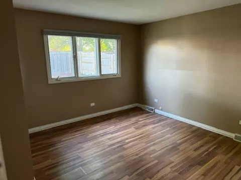 Other - Undisclosed, Elgin, IL 60123 photo 4 of 8