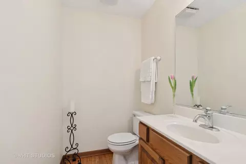 4950 Red Pine Ave, Gurnee, IL 60031 photo 20