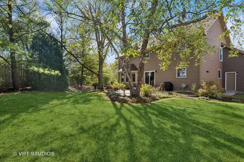 4950 Red Pine Ave, Gurnee, IL 60031 photo 7