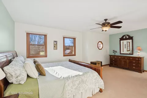 4950 Red Pine Ave, Gurnee, IL 60031 photo 23