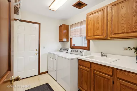 4950 Red Pine Ave, Gurnee, IL 60031 photo 31