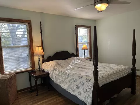 Bedroom - 2456 Devonshire Ct, Aurora, IL 60502 photo 5 of 5