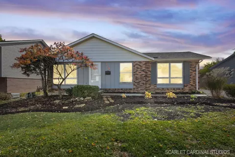 719 Cynthia Ln, Glendale Heights, IL 60139