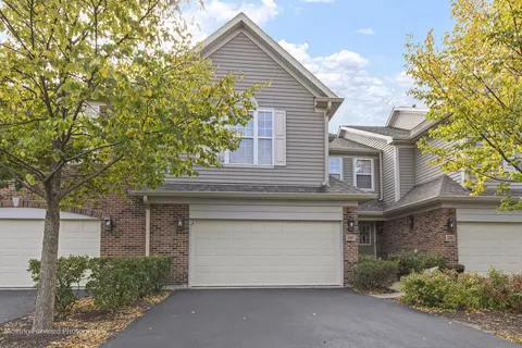 5497 Mcdonough Rd, Hoffman Estates, IL 60192
