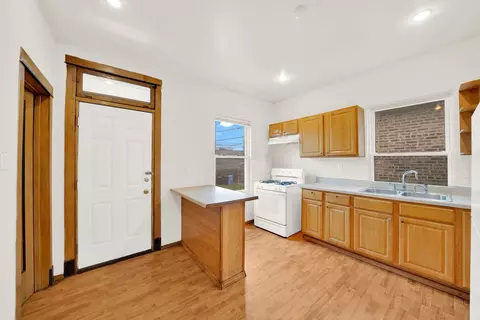 Kitchen - 6443 S Artesian Ave, Chicago, IL 60629 photo 2 of 2