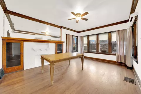 Living - 6443 S Artesian Ave, Chicago, IL 60629 photo 3 of 5