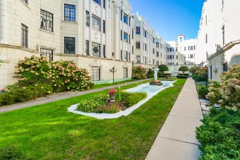 7350 N Ridge Blvd #22C, Chicago, IL 60645