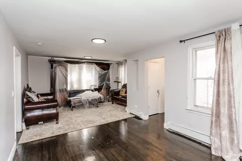 Living - 4437 Elm Ave, Lyons, IL 60534 photo 2 of 3