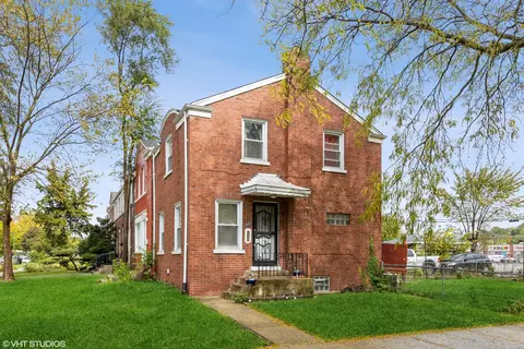 1936 E 96th St, Chicago, IL 60617 photo 1