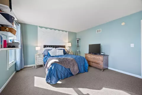 Bedroom - 125 Picardy Ln, Wheeling, IL 60090 photo 2 of 4