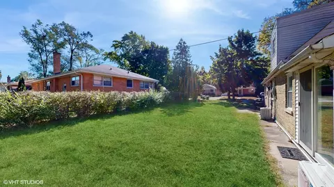 301 Darrow Ave, Evanston, IL 60202 photo 21