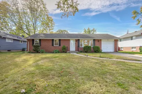 1813 Broadmoor Dr, Champaign, IL 61821