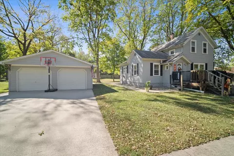 301 Elm St, Chatsworth, IL 60921 photo 1