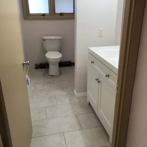 Bath - 1925 13th St, Peru, IL 61354 photo 1 of 1